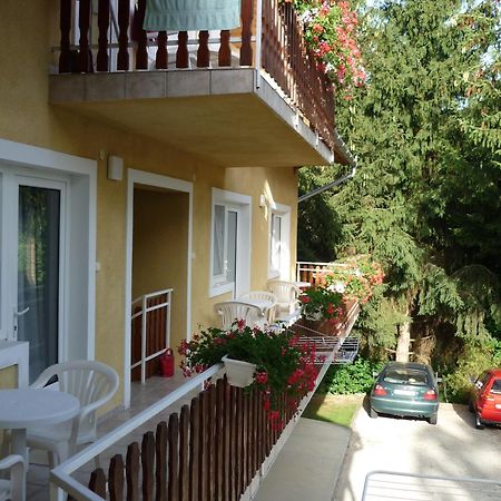 Attila Apartmanhaz Ξενοδοχείο Hévíz Εξωτερικό φωτογραφία