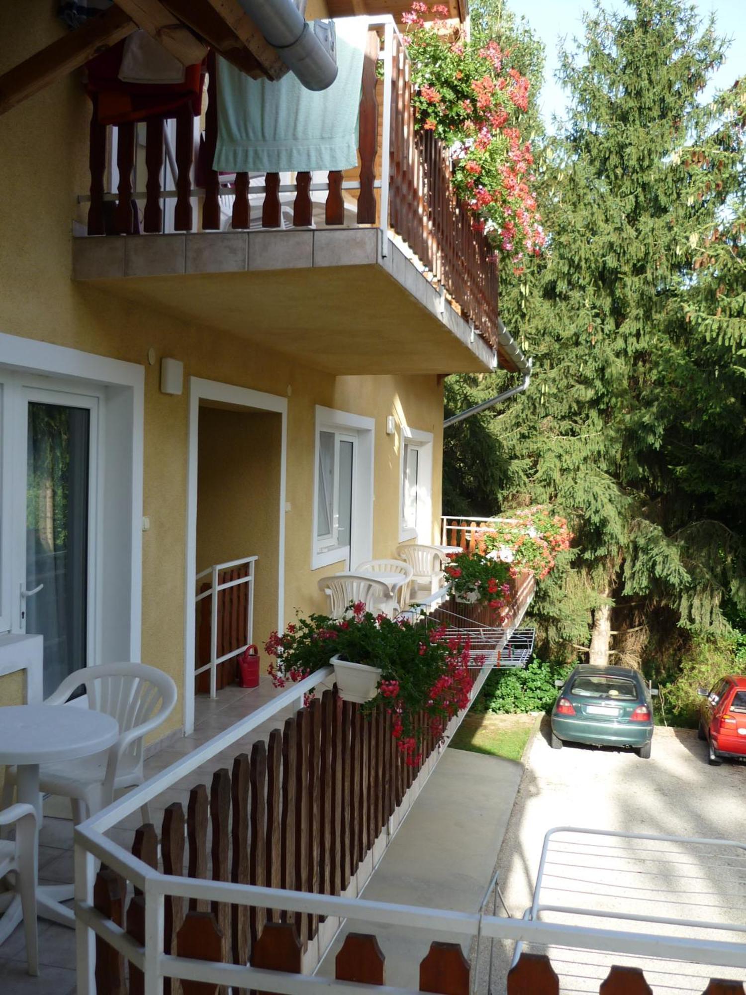 Attila Apartmanhaz Ξενοδοχείο Hévíz Εξωτερικό φωτογραφία
