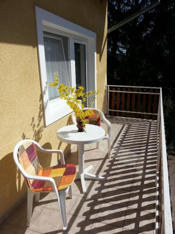 Attila Apartmanhaz Ξενοδοχείο Hévíz Δωμάτιο φωτογραφία